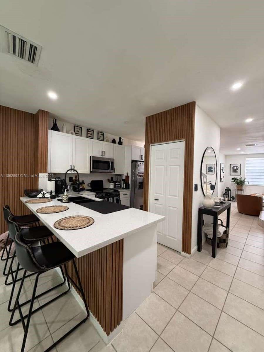 3375 NE 15th Dr # 12 Unit: 109-12