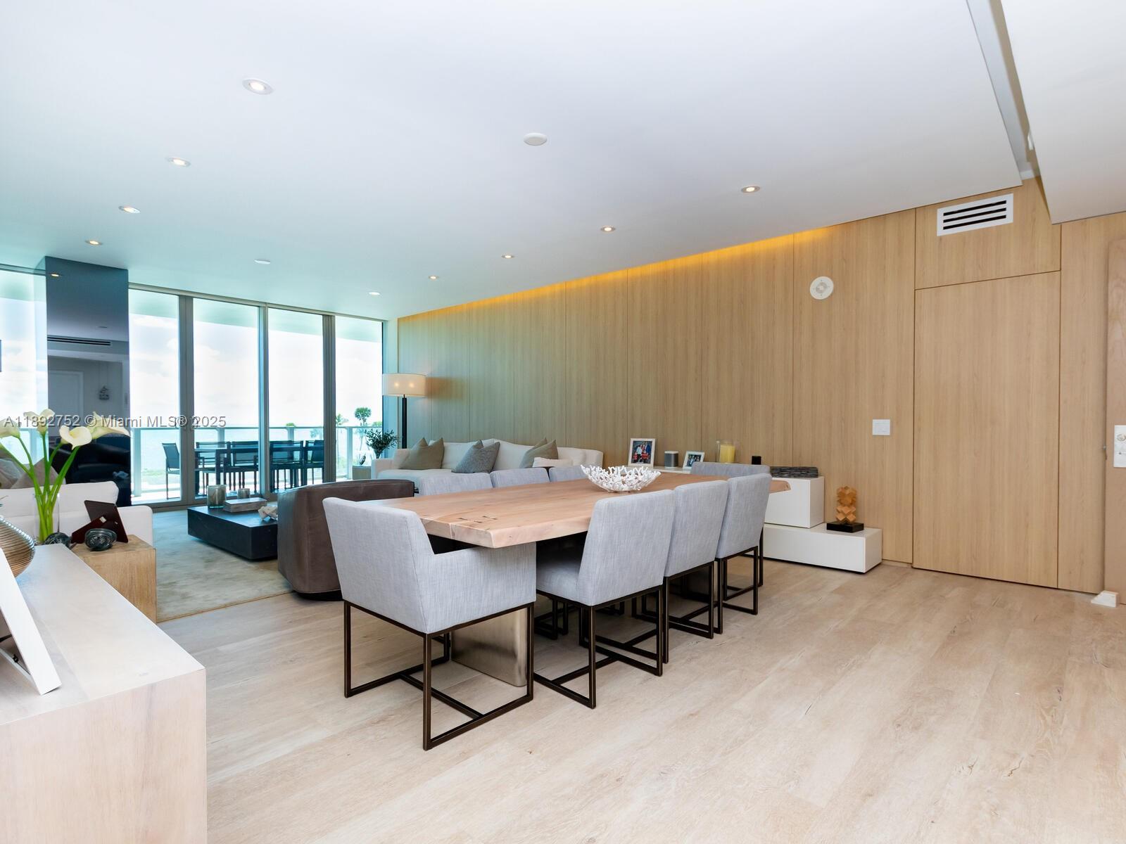 360 Ocean Dr # 304S