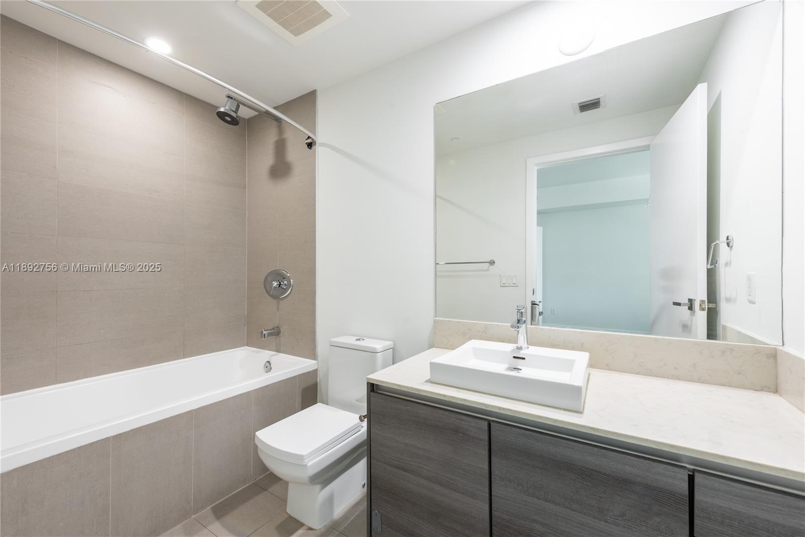 1080 Brickell Ave # 509