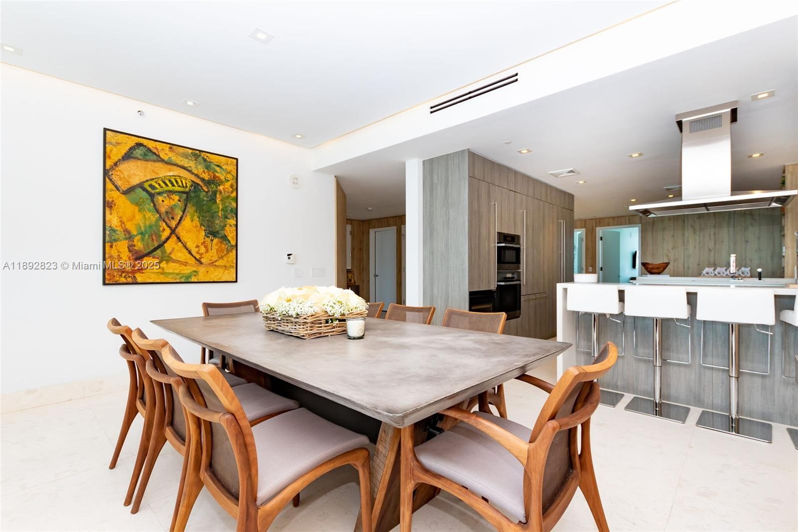 360 Ocean Dr # 606S