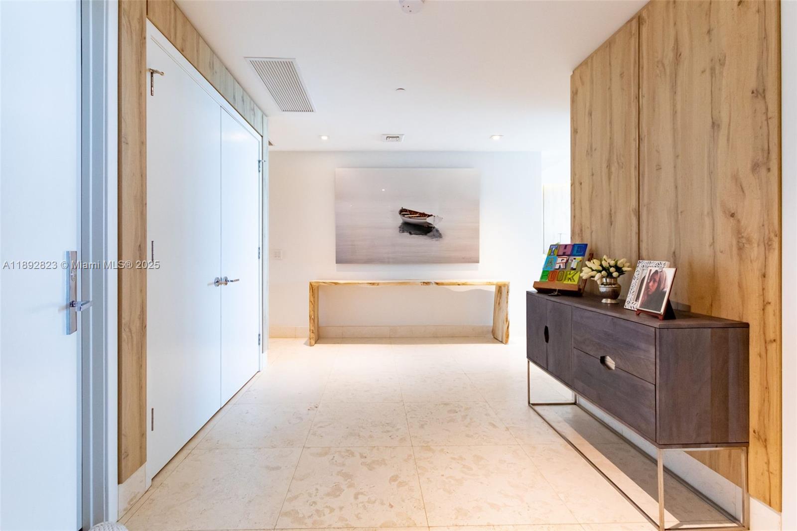 360 Ocean Dr # 606S