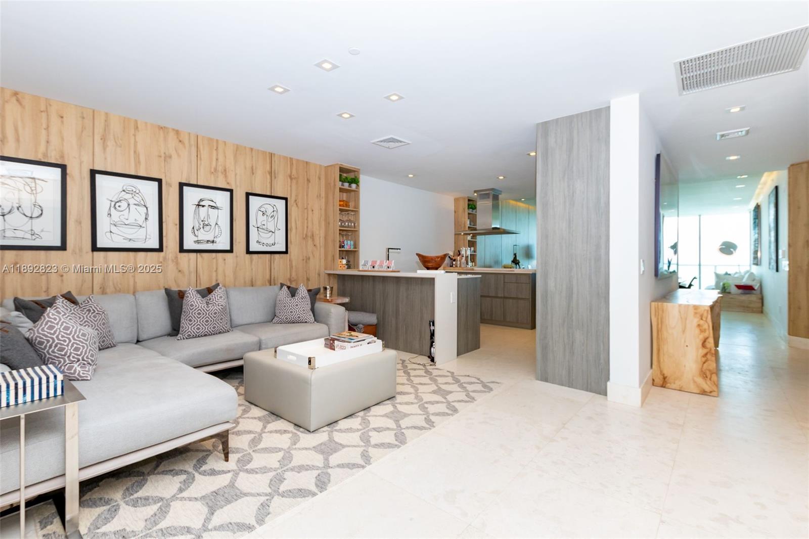 360 Ocean Dr # 606S