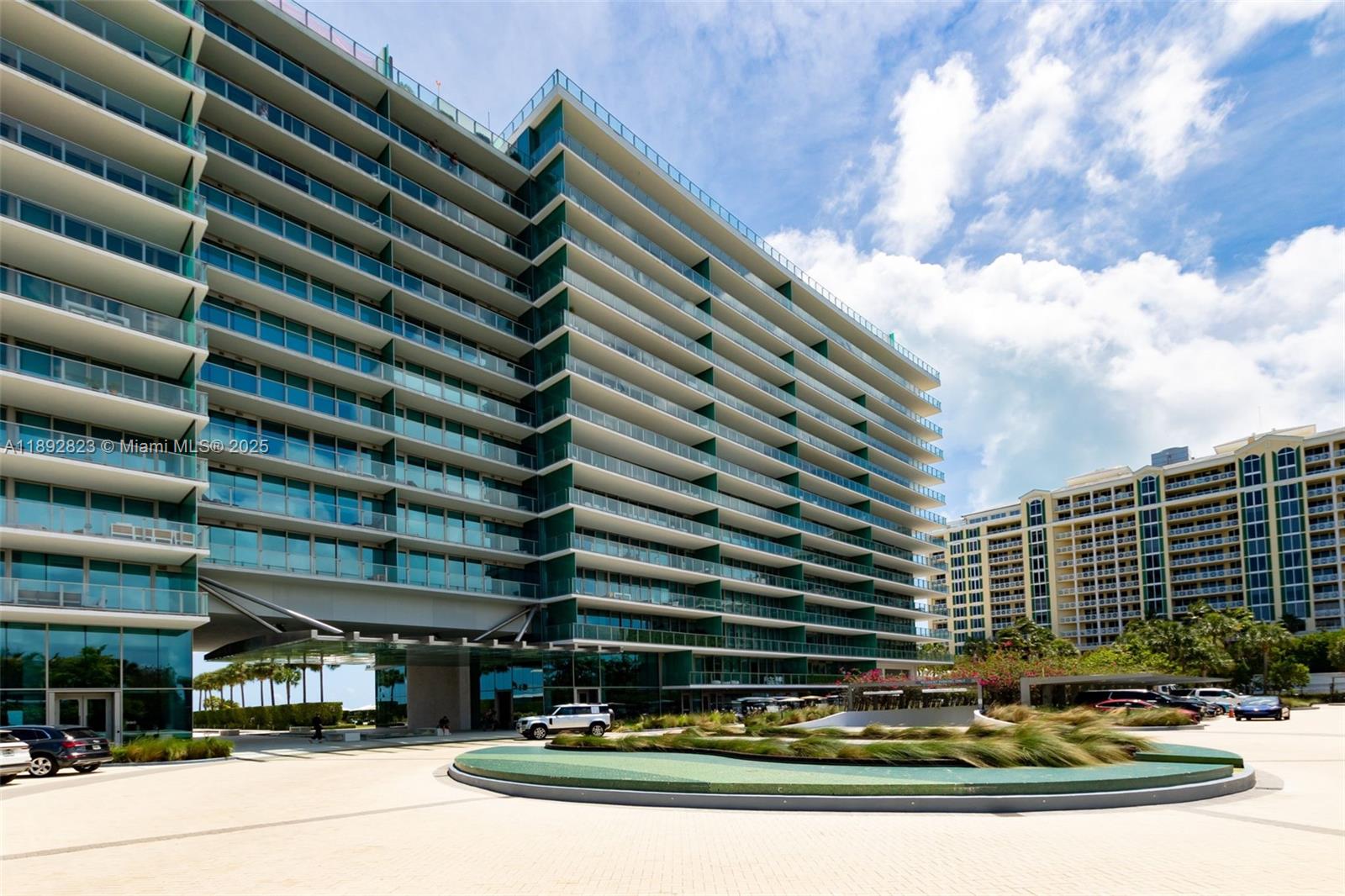 360 Ocean Dr # 606S
