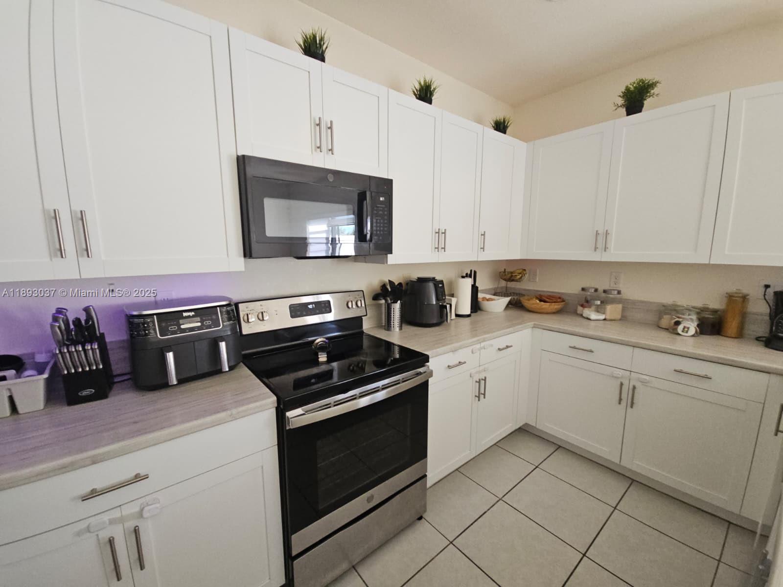 11132 W 32nd Ln Unit: .