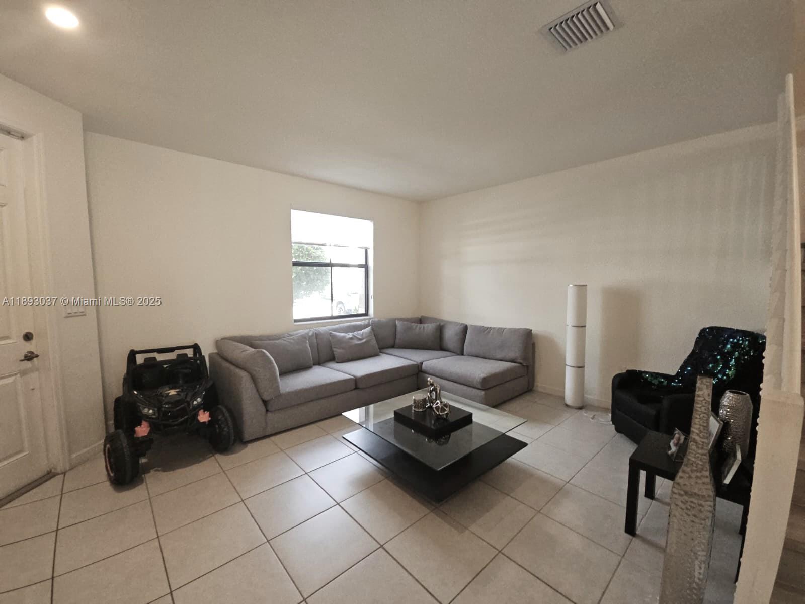 11132 W 32nd Ln Unit: .