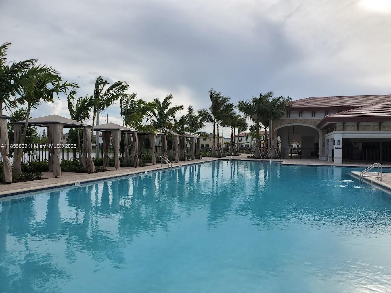11132 W 32nd Ln Unit: .