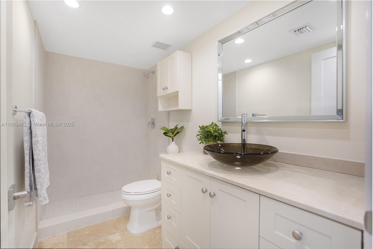 280 SW 20th Rd # 907