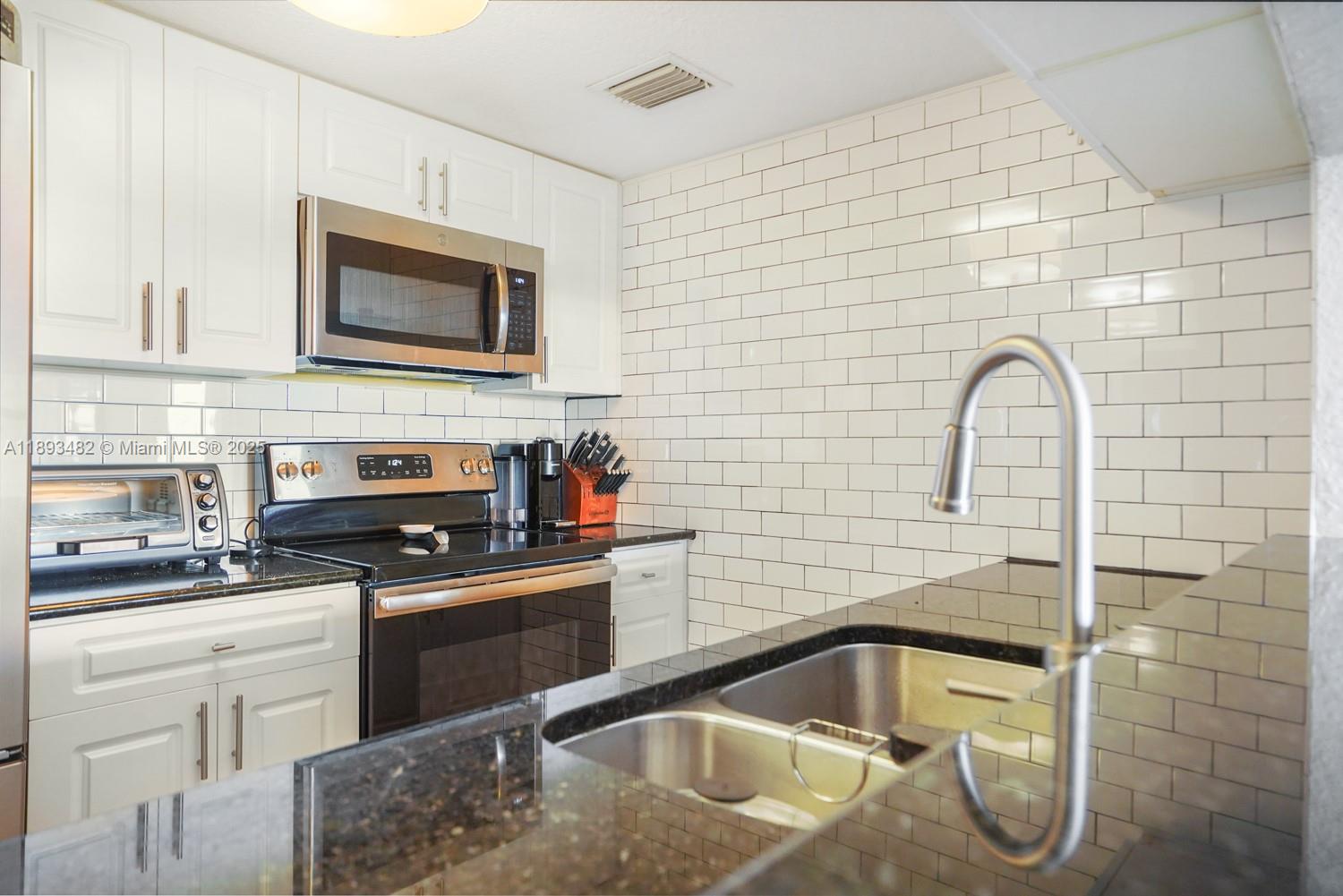 280 SW 20th Rd # 907