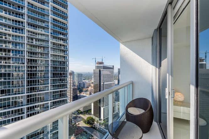475 Brickell Ave # 3708