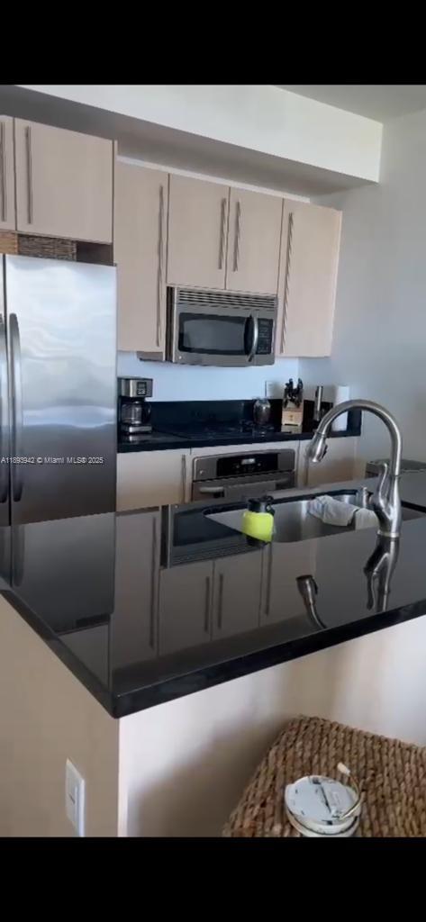 79 SW 12th St Unit: 3105-S