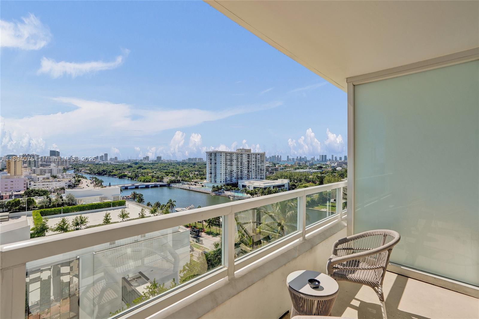 4401 Collins Ave # 1408