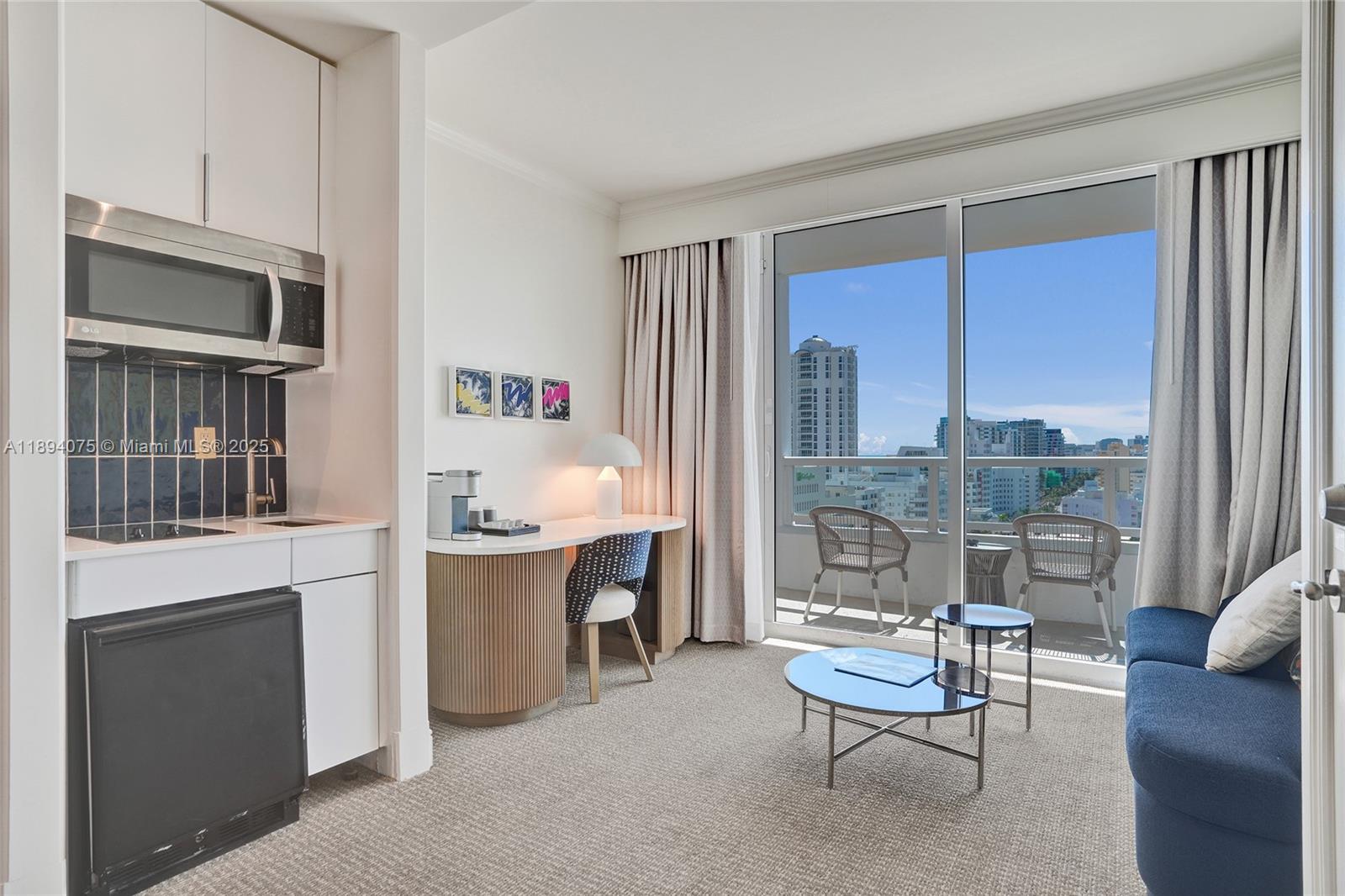 4401 Collins Ave # 1408