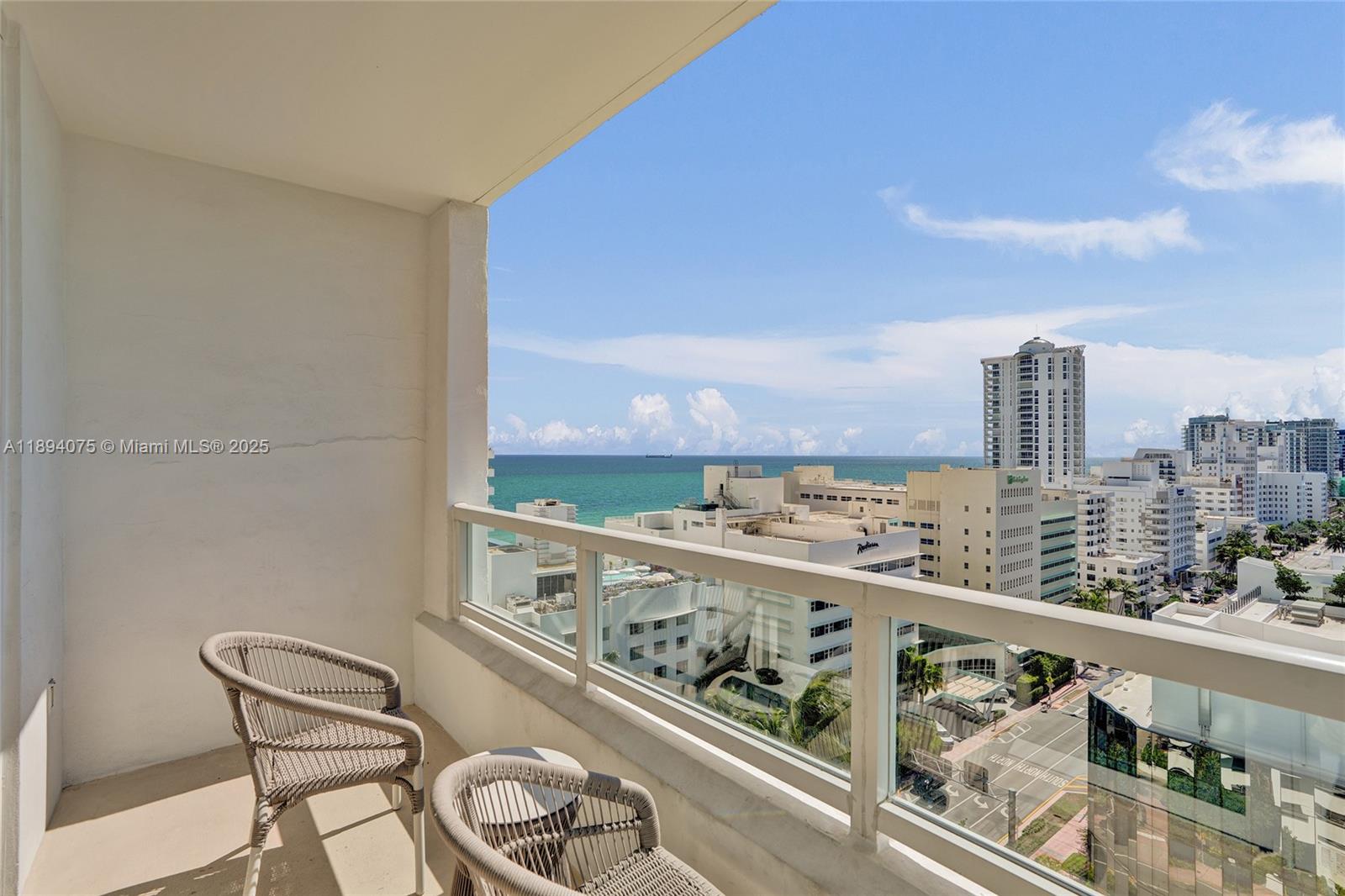 4401 Collins Ave # 1408