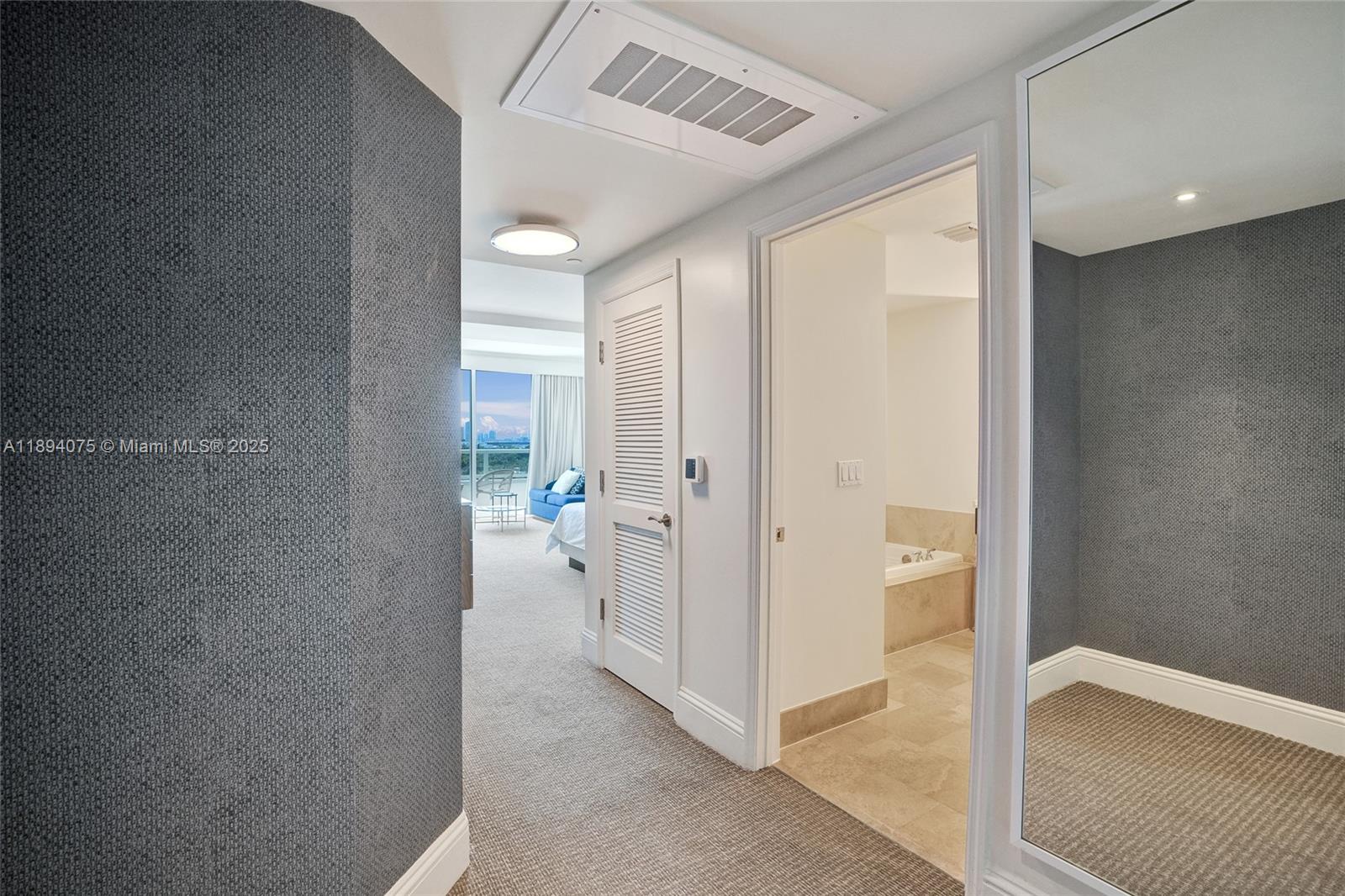 4401 Collins Ave # 1408