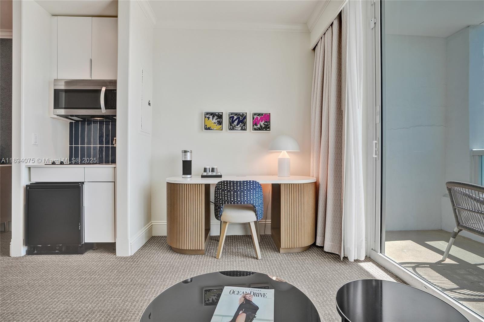 4401 Collins Ave # 1408