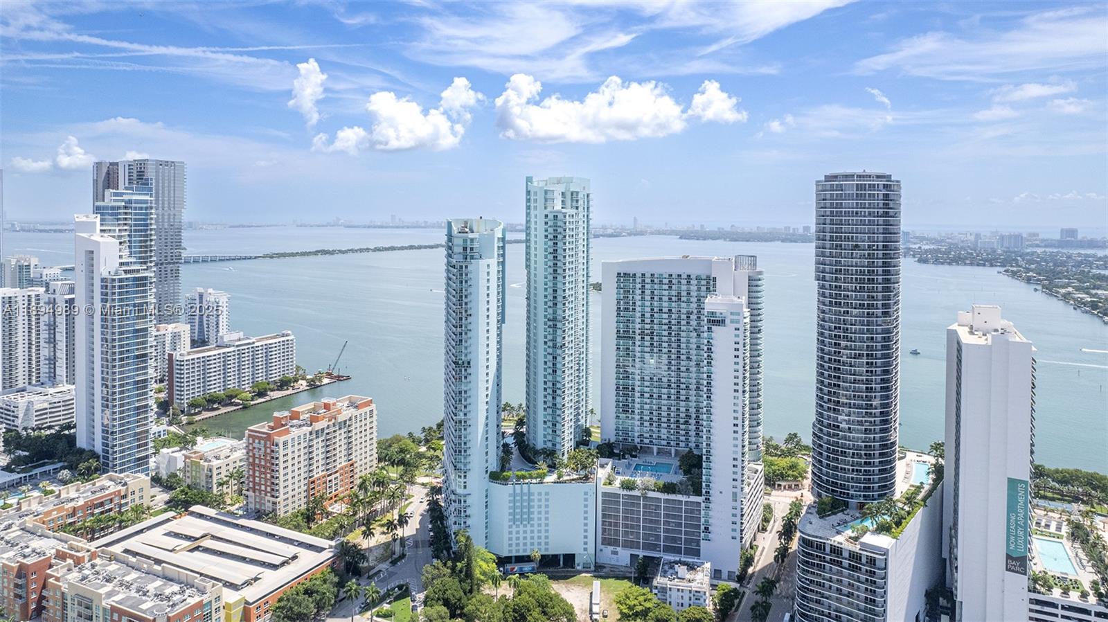 1900 N Bayshore Dr # 4019