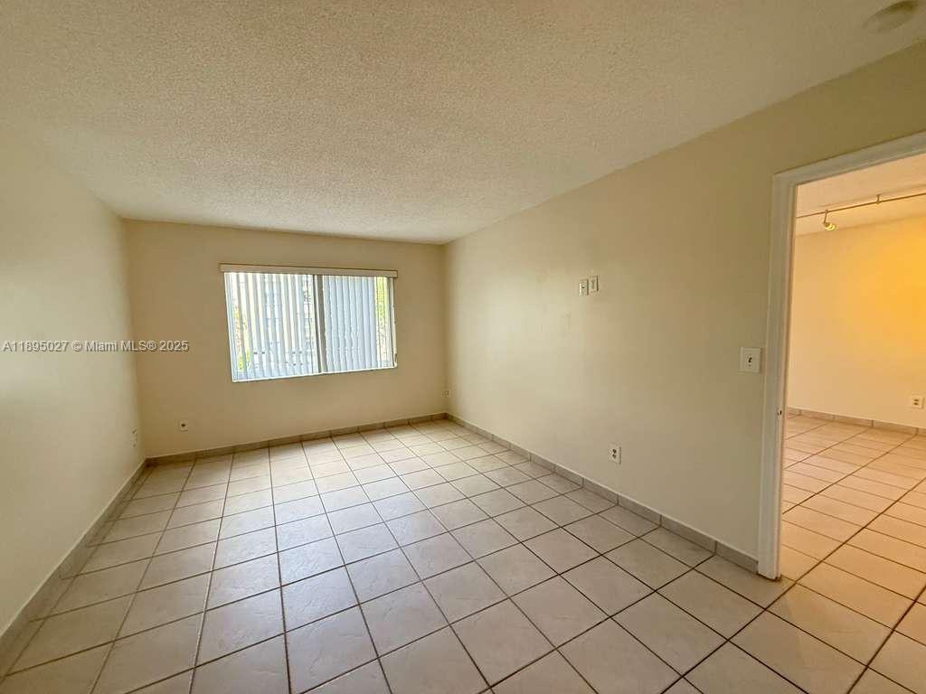 7722 Camino Real # 219 Unit: E-219