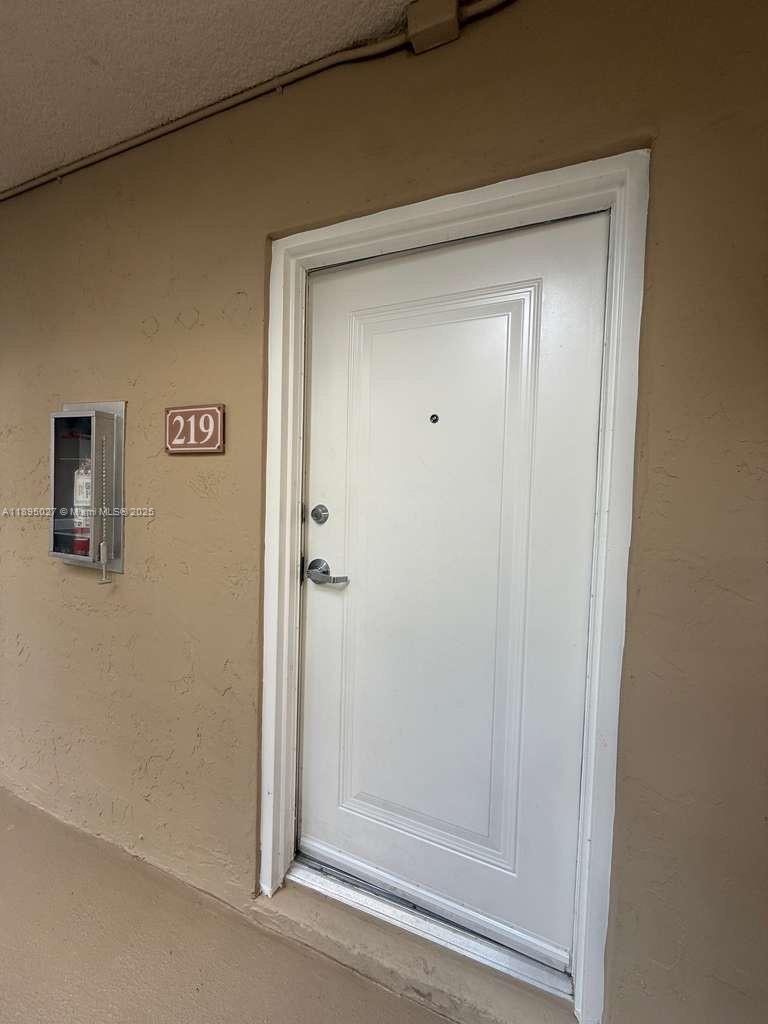 7722 Camino Real # 219 Unit: E-219
