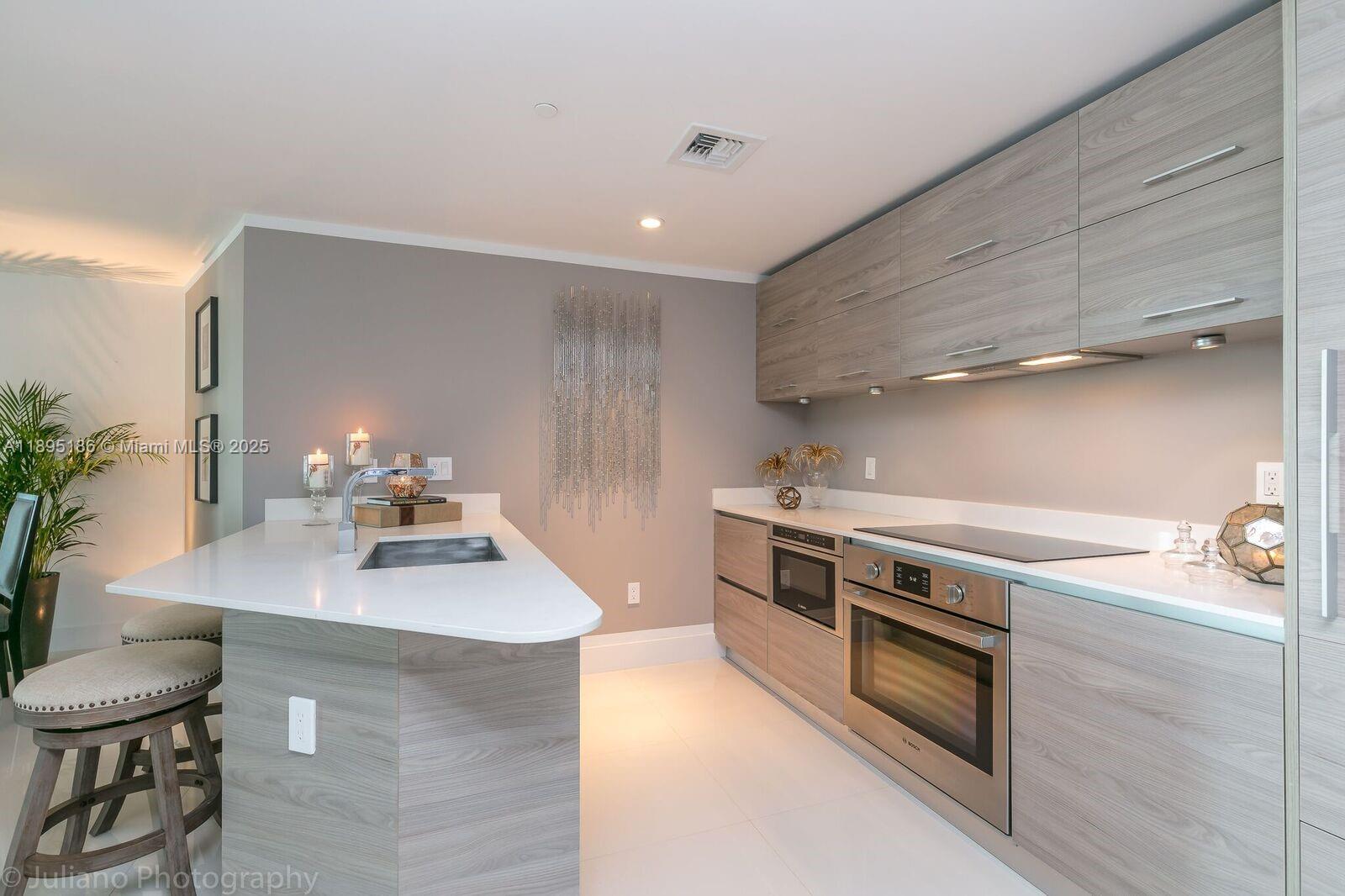 1300 S Miami Ave Unit: 2109