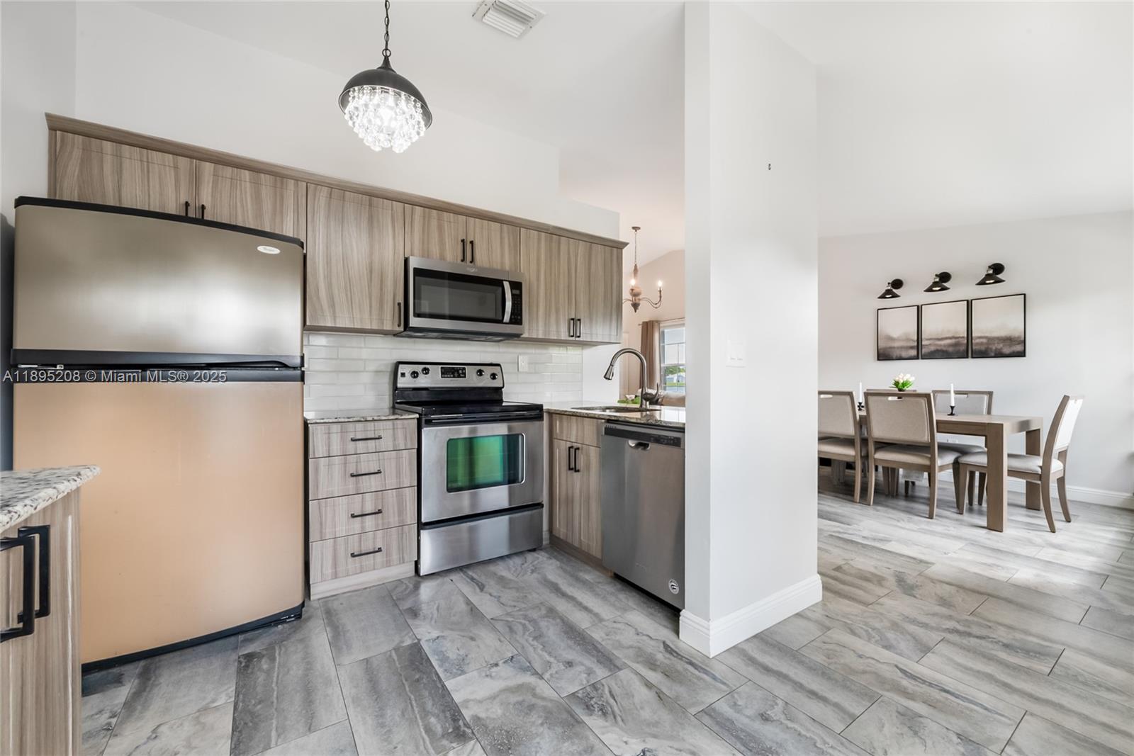 12525 SW 147th Ter
