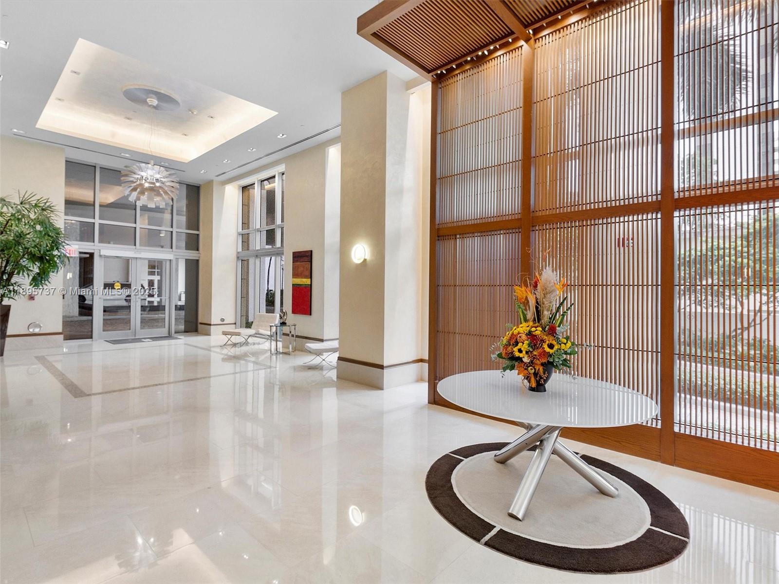 1060 Brickell Ave # 2413