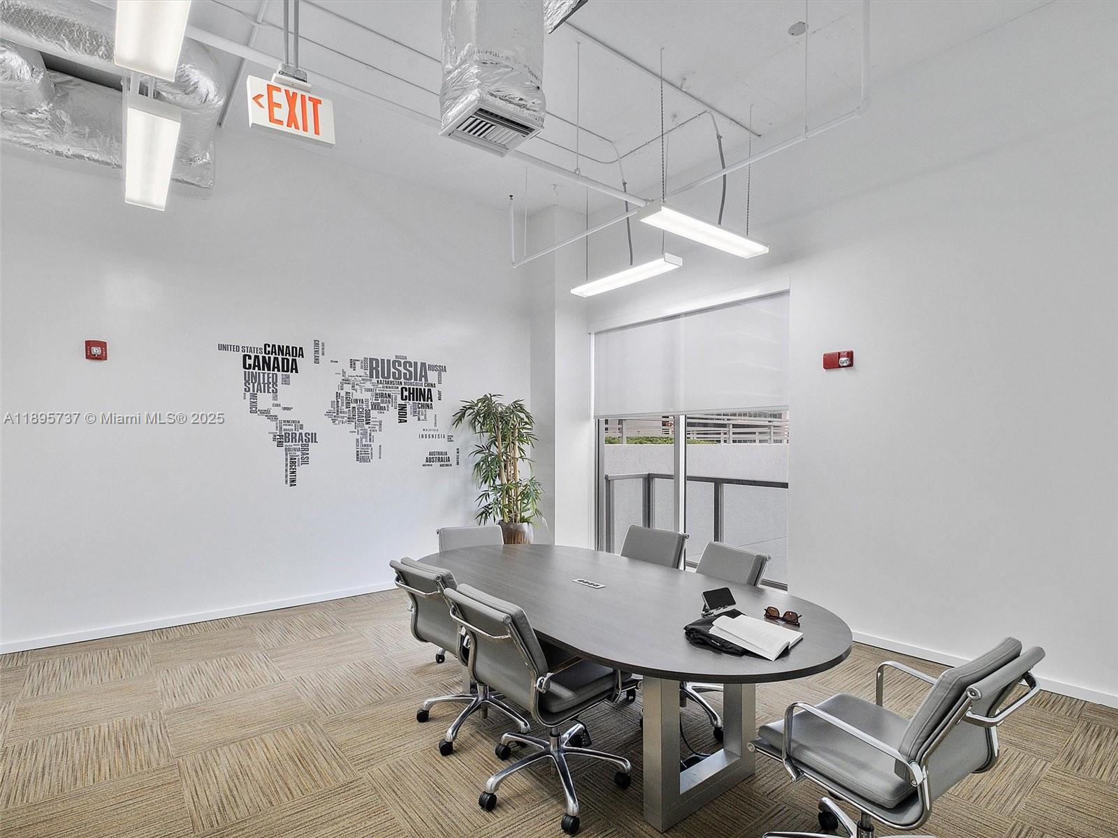 1060 Brickell Ave # 2413