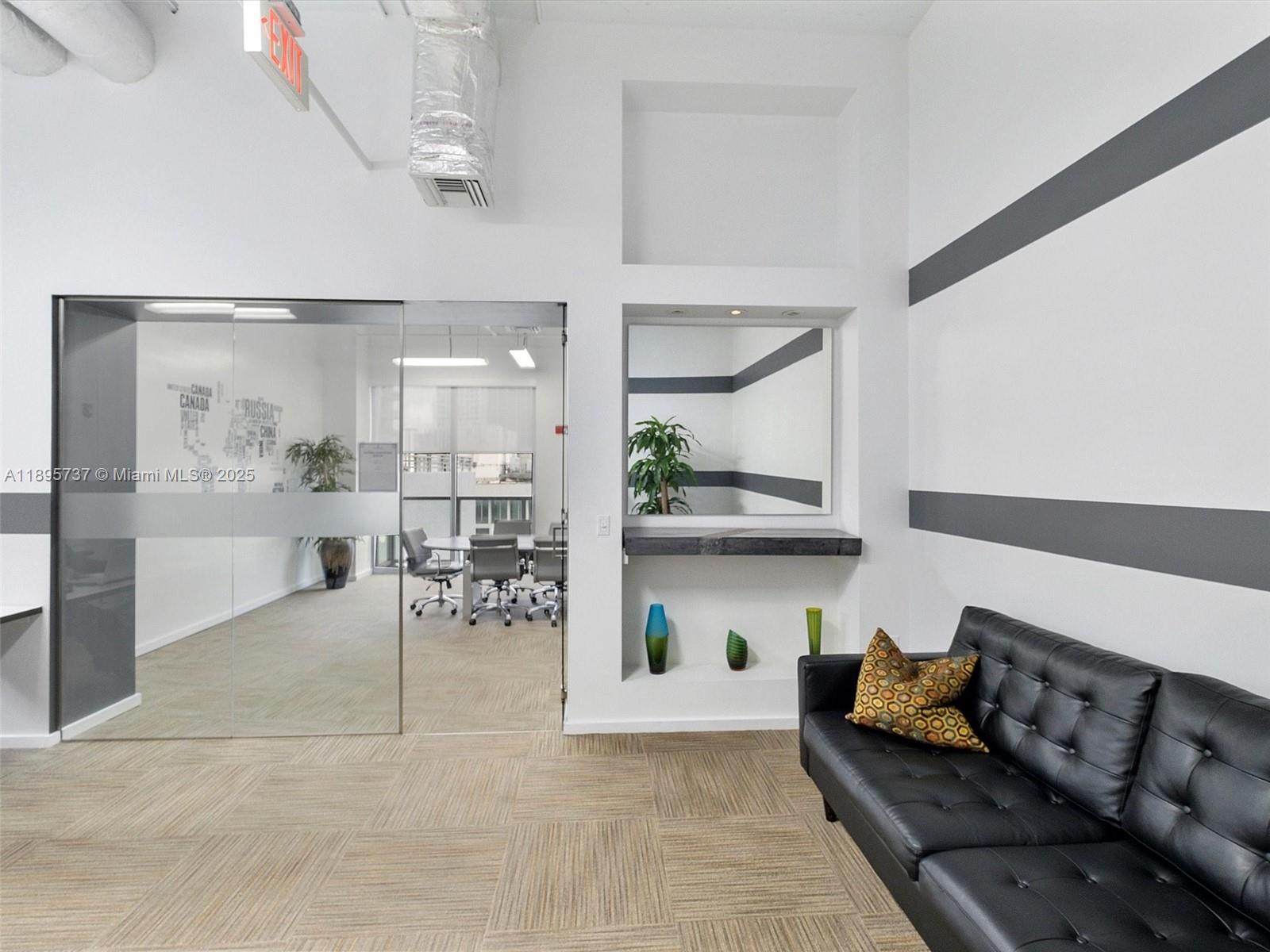 1060 Brickell Ave # 2413