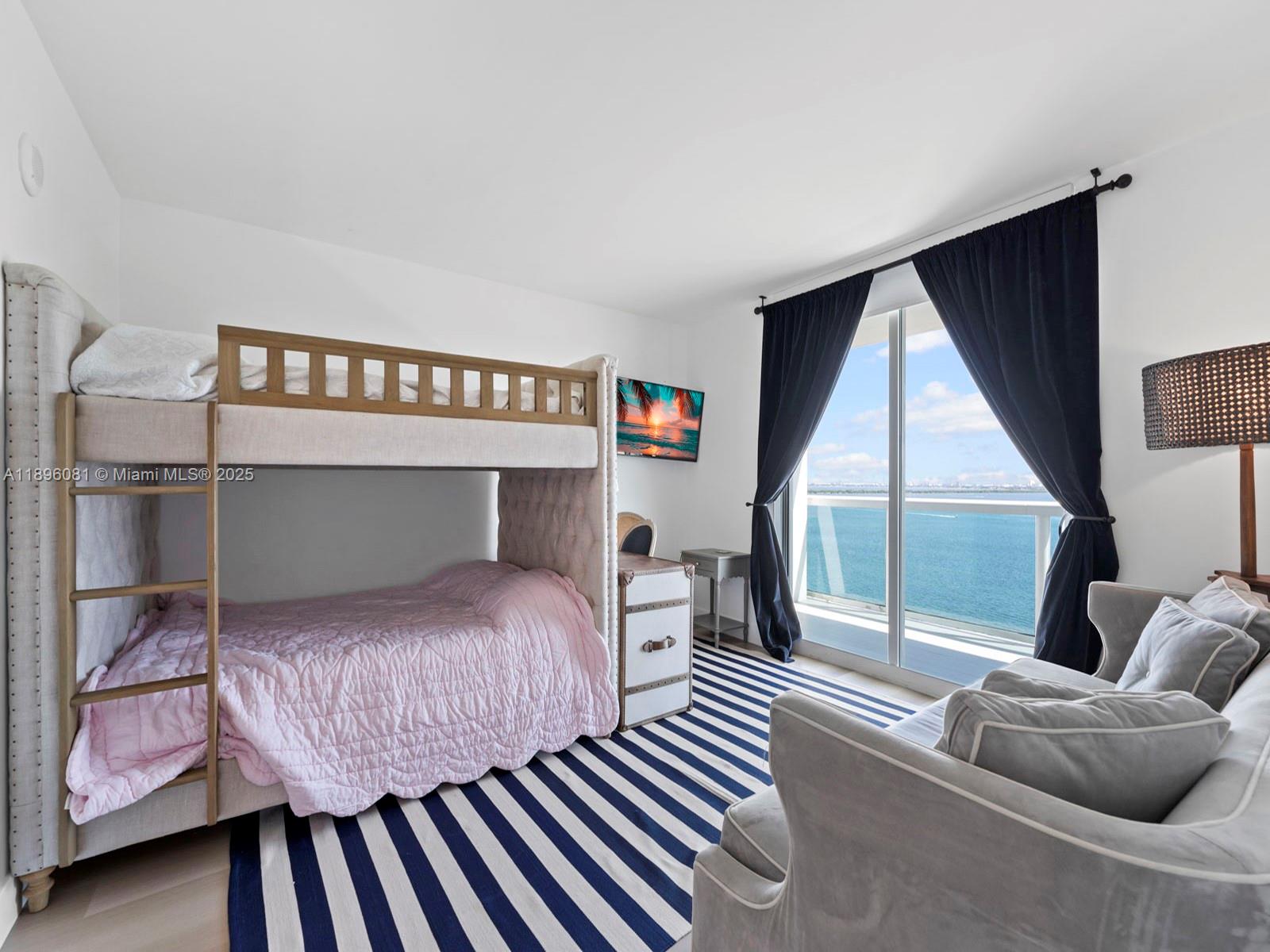 1800 N Bayshore Dr # 1505