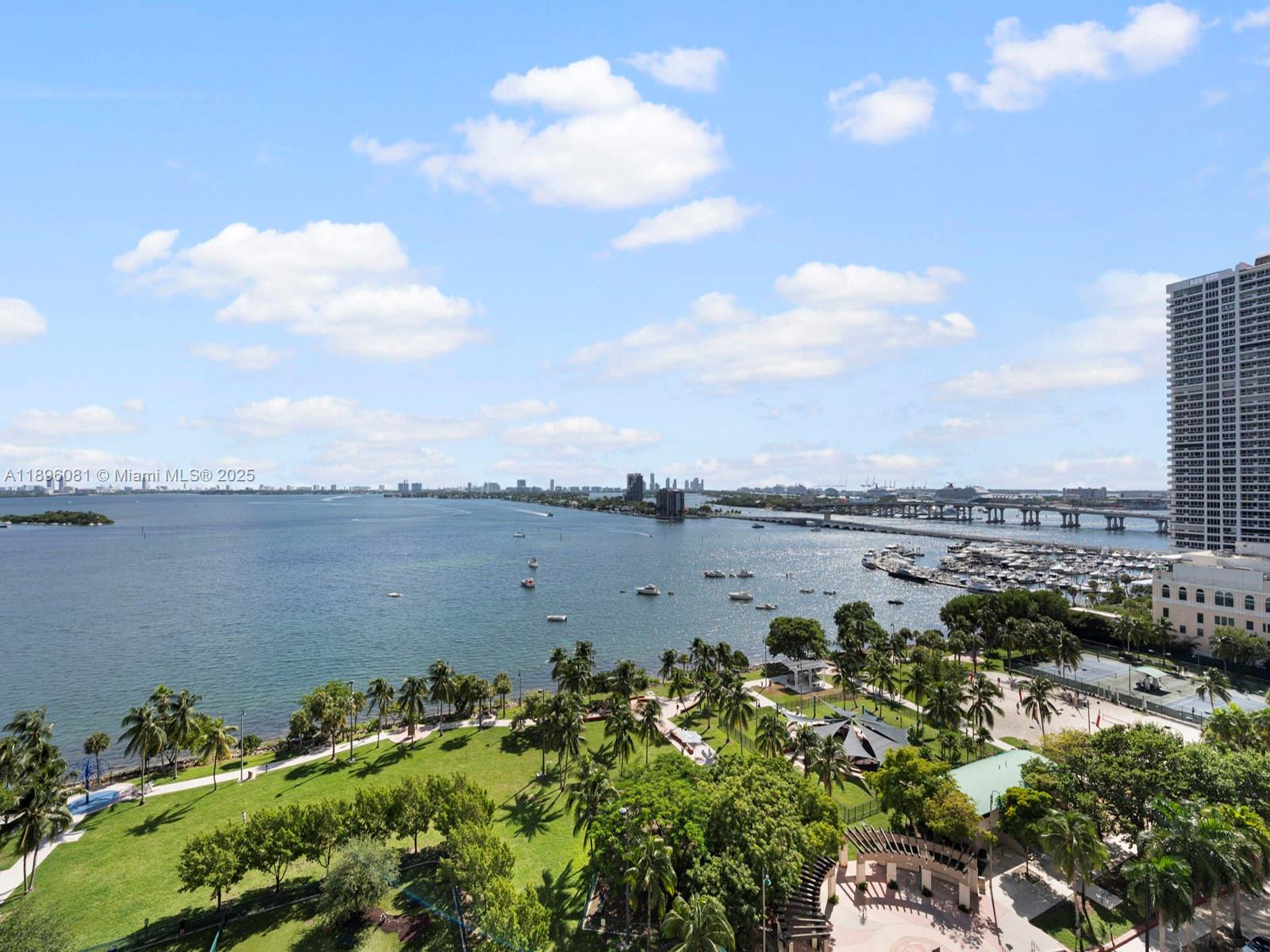 1800 N Bayshore Dr # 1505