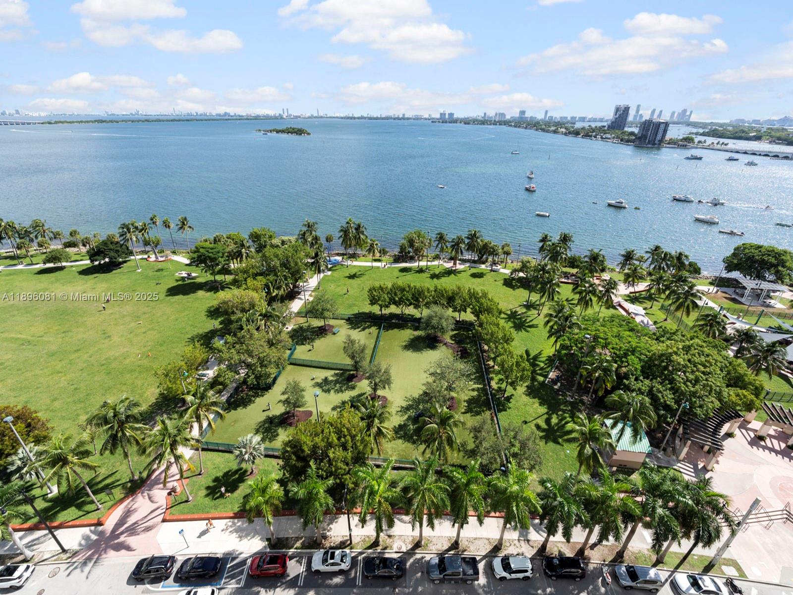 1800 N Bayshore Dr # 1505