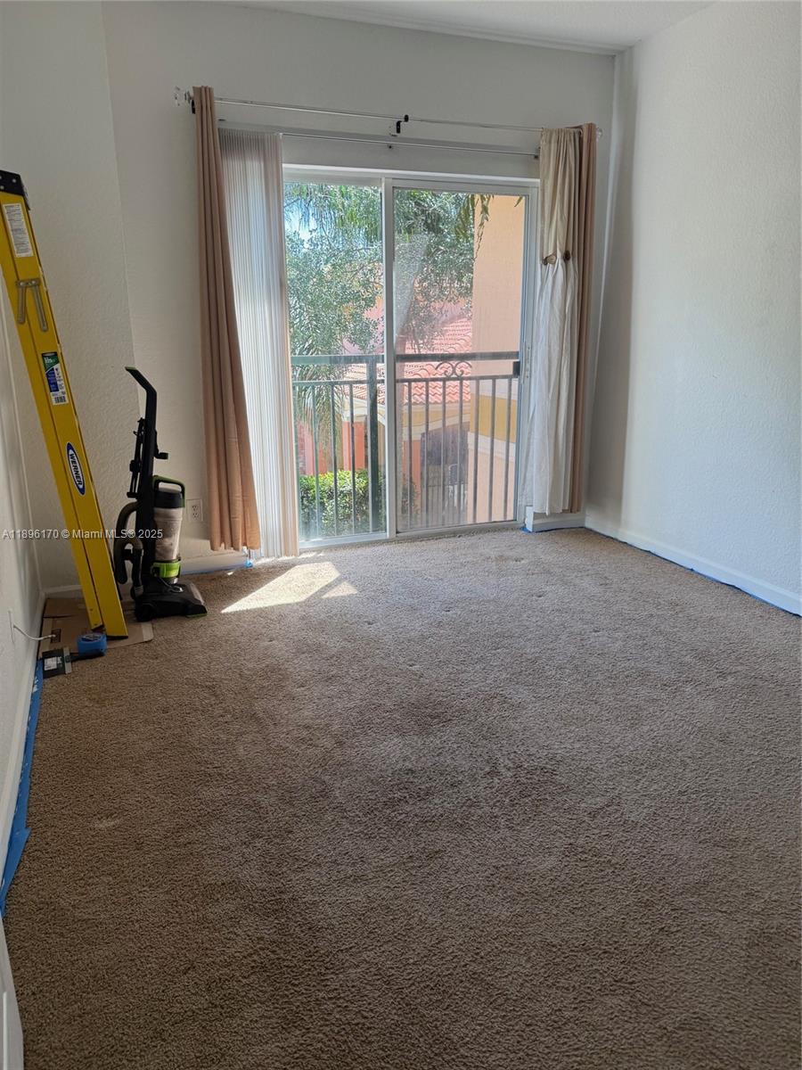 1209 Santa Catalina Ln