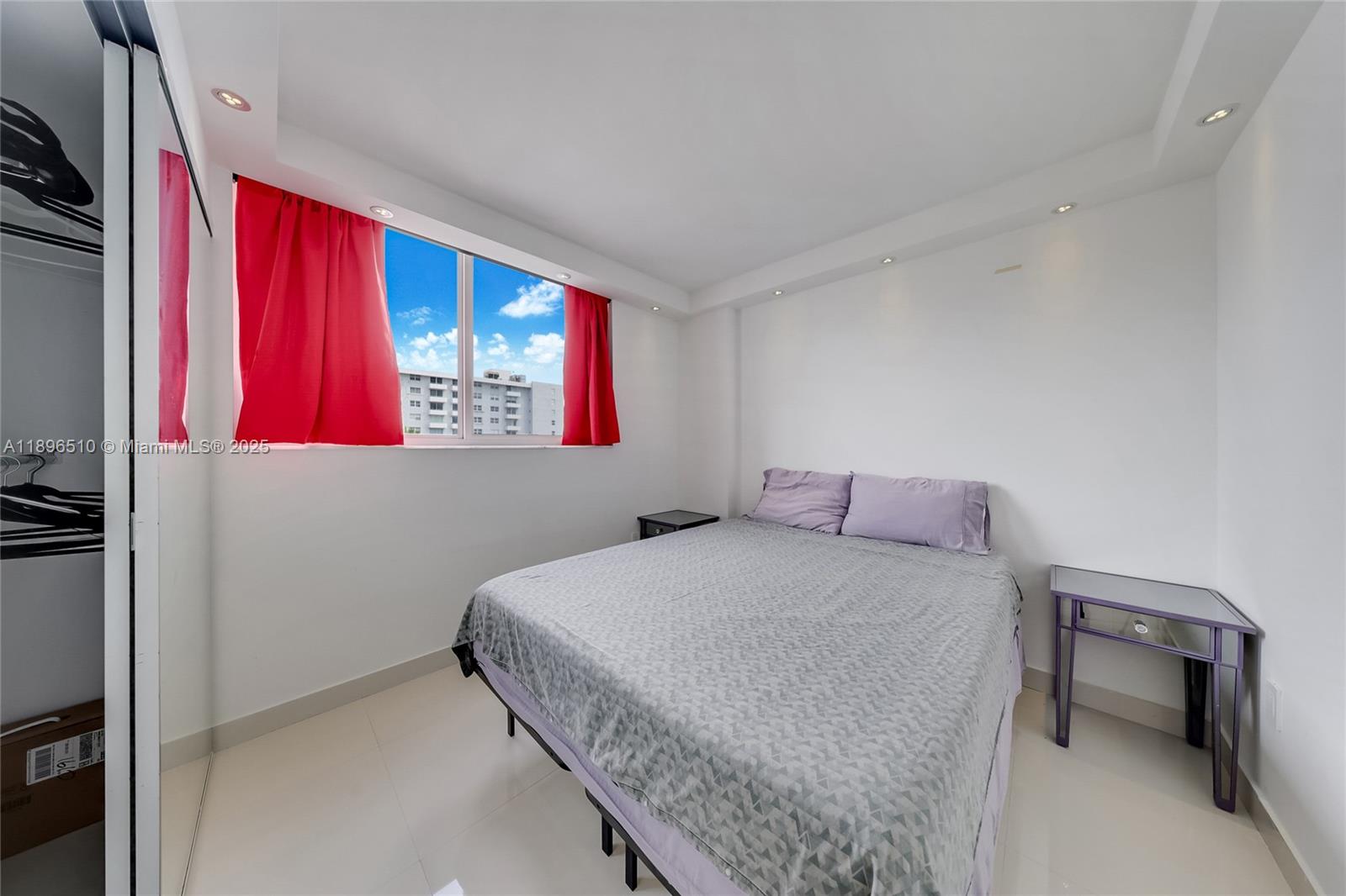 401 Ocean Dr # 624