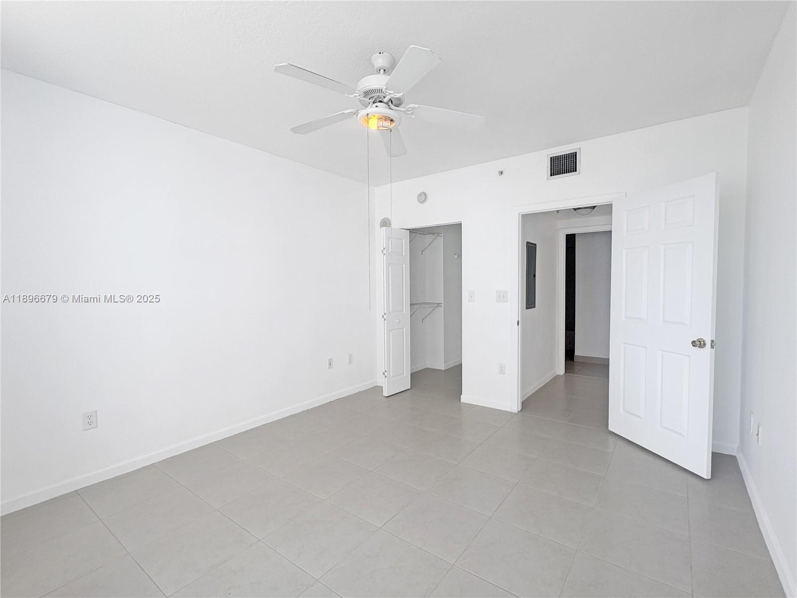 2000 N Bayshore Dr # 1406