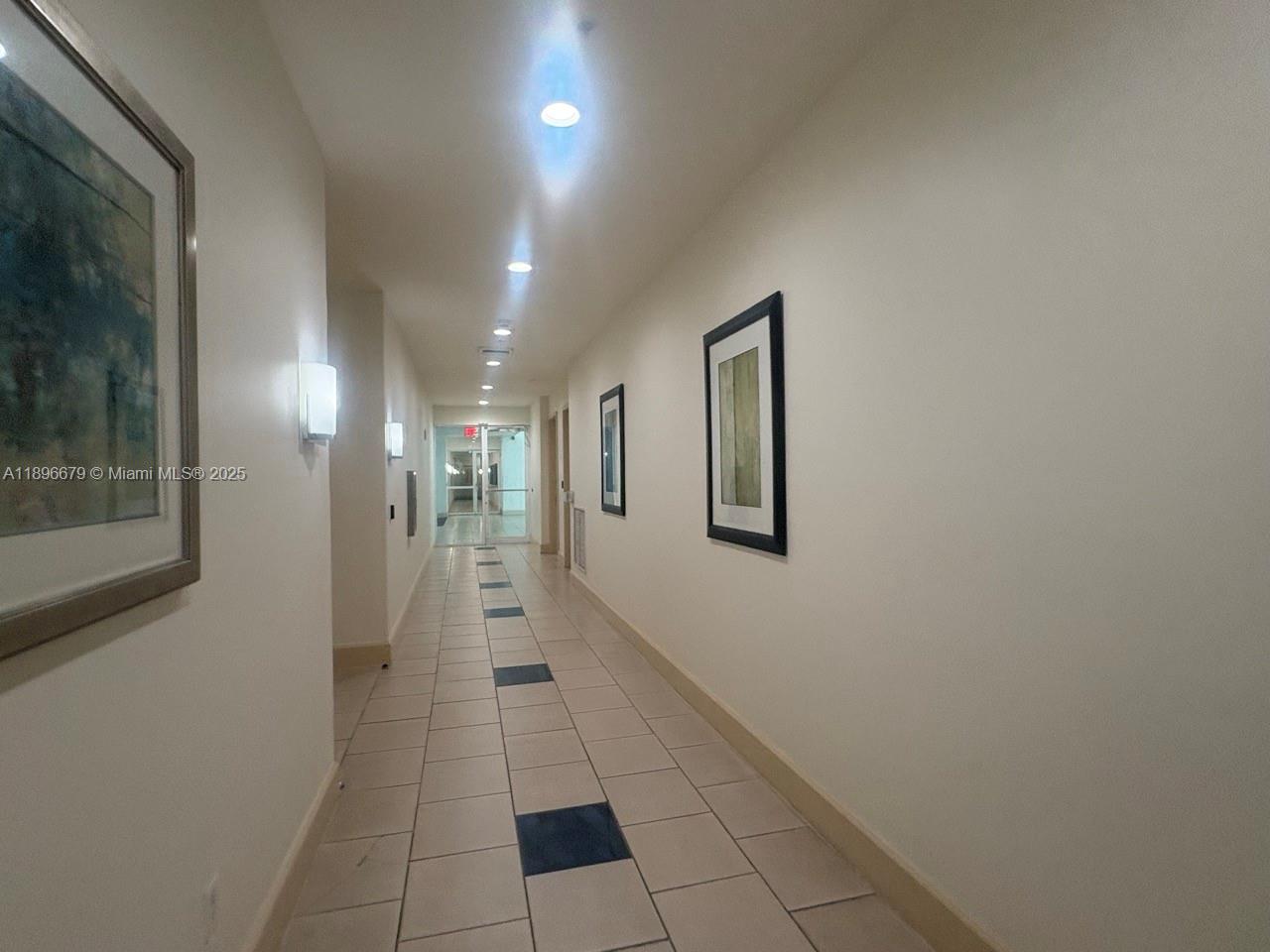 2000 N Bayshore Dr # 1406