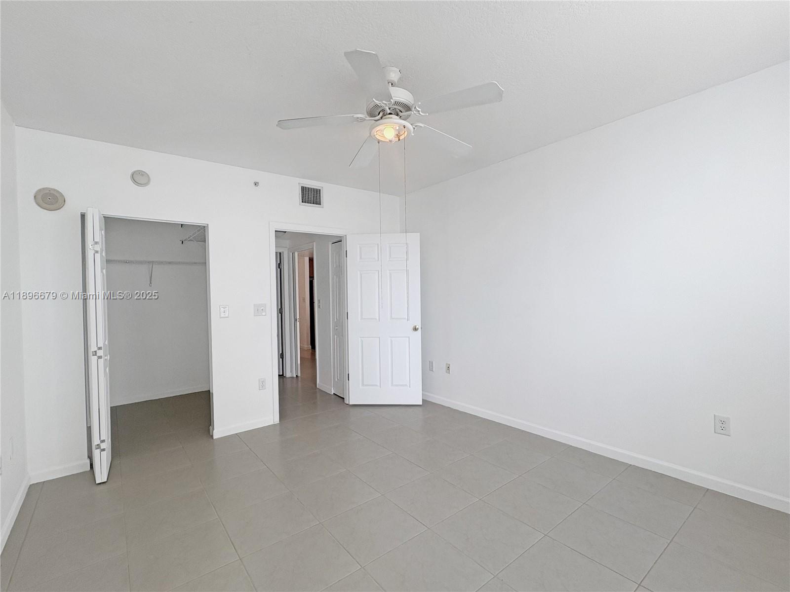 2000 N Bayshore Dr # 1406