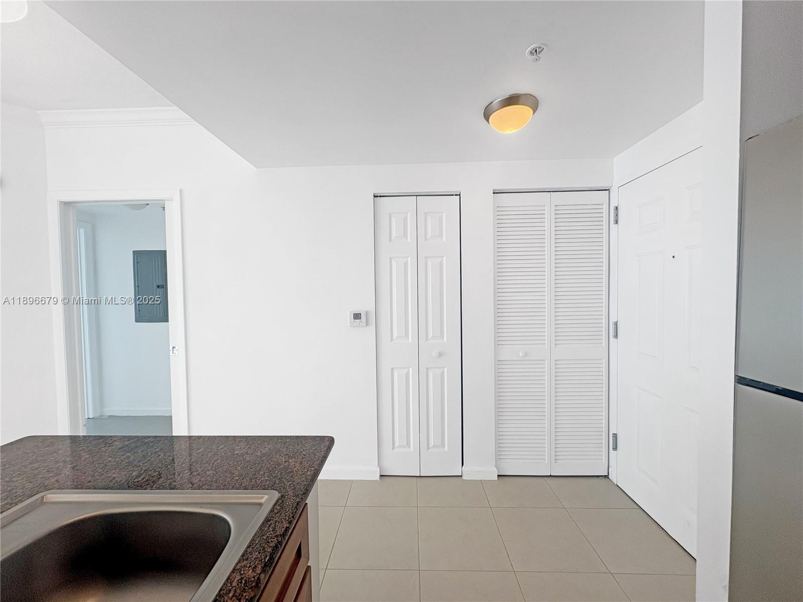 2000 N Bayshore Dr # 1406