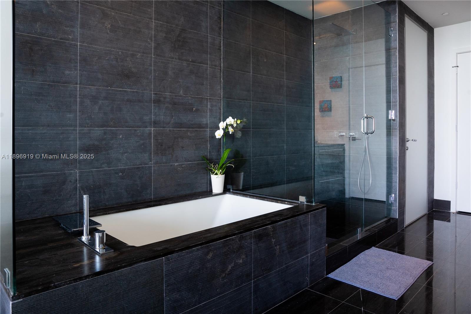 3131 NE 7th Ave Unit: PH4903