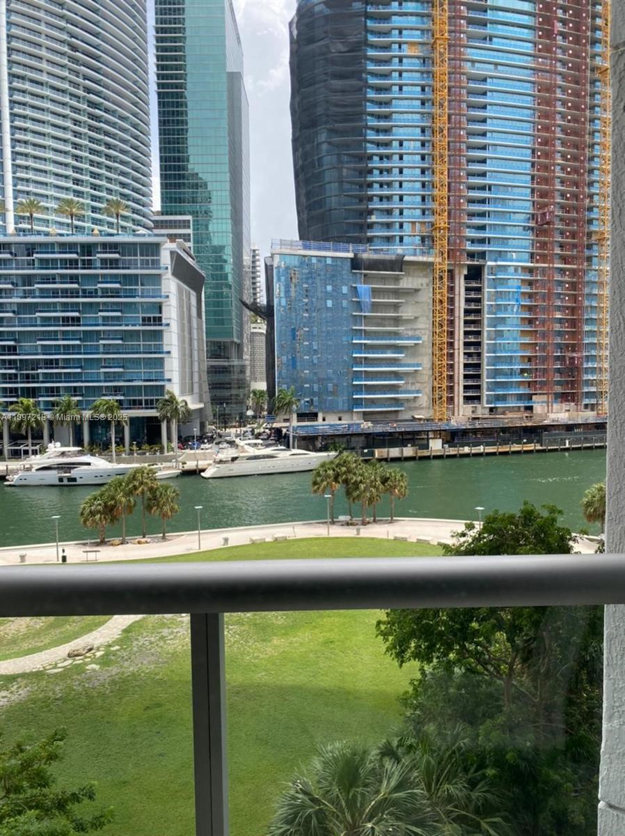 475 Brickell Ave # 608, Miami Unit: 608