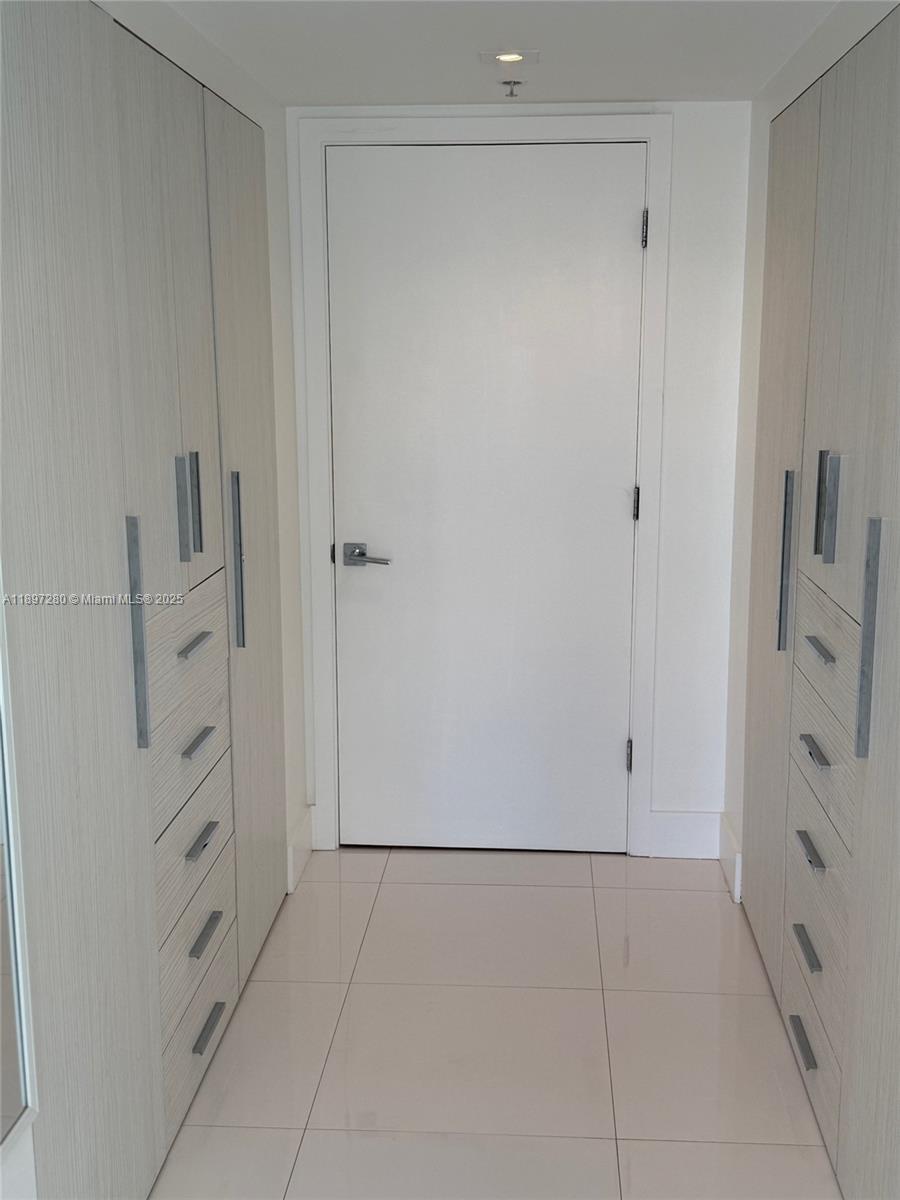 1155 Brickell Bay Dr # 1210, Miami Unit: 1210