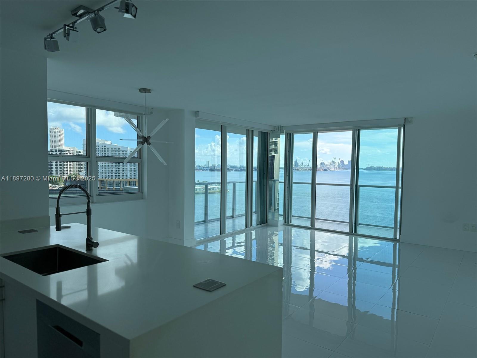1155 Brickell Bay Dr # 1210, Miami Unit: 1210