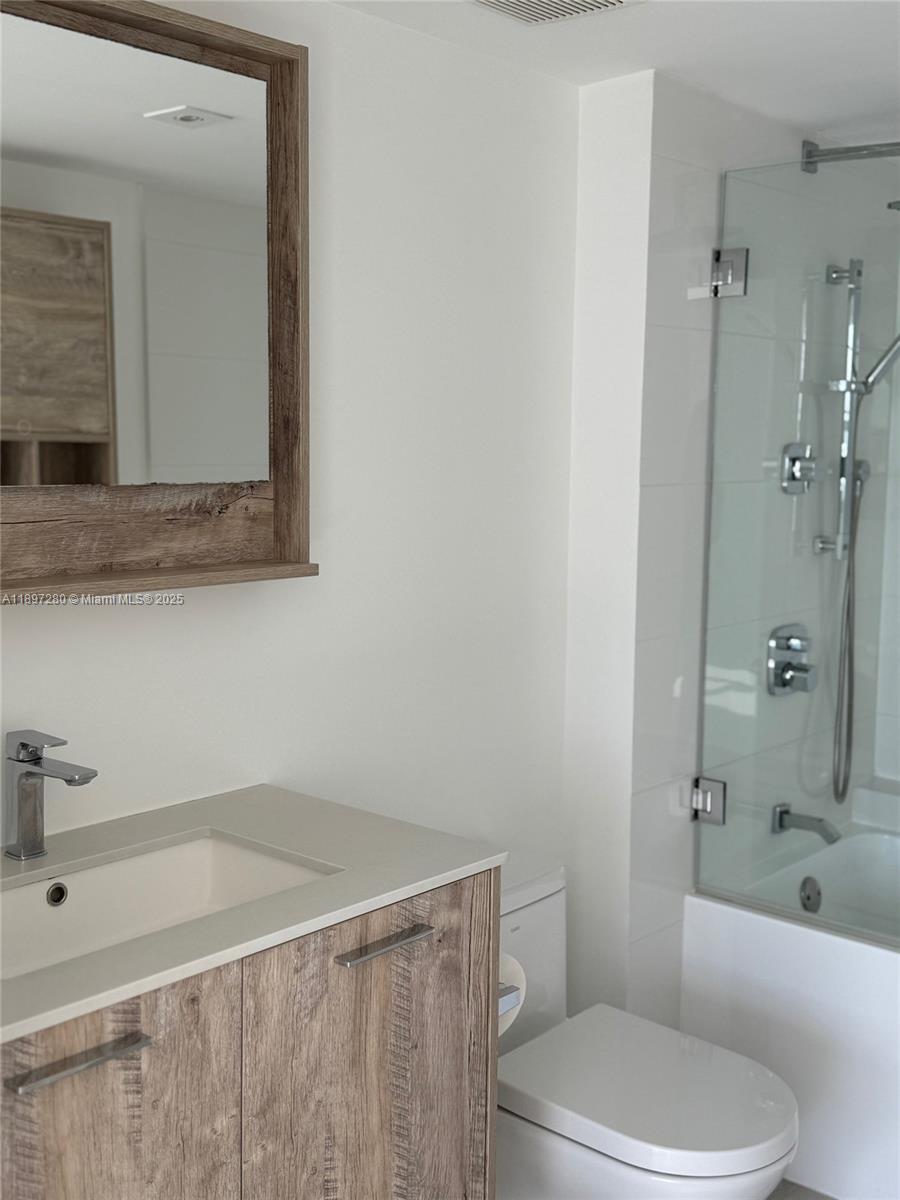 1155 Brickell Bay Dr # 1210, Miami Unit: 1210