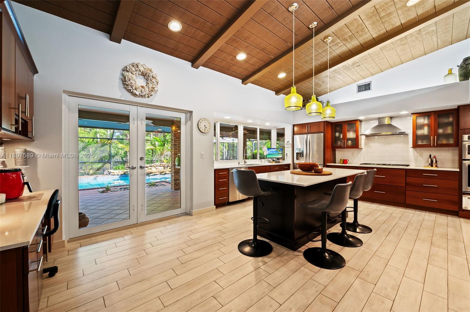 15625 SW 73rd Ct, Palmetto Bay