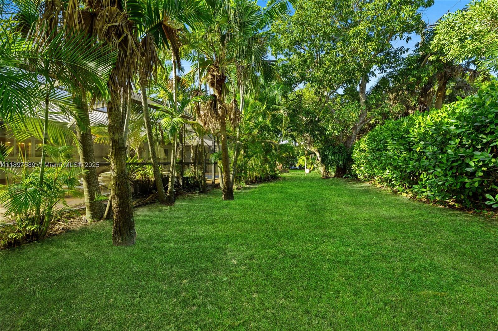 15625 SW 73rd Ct, Palmetto Bay