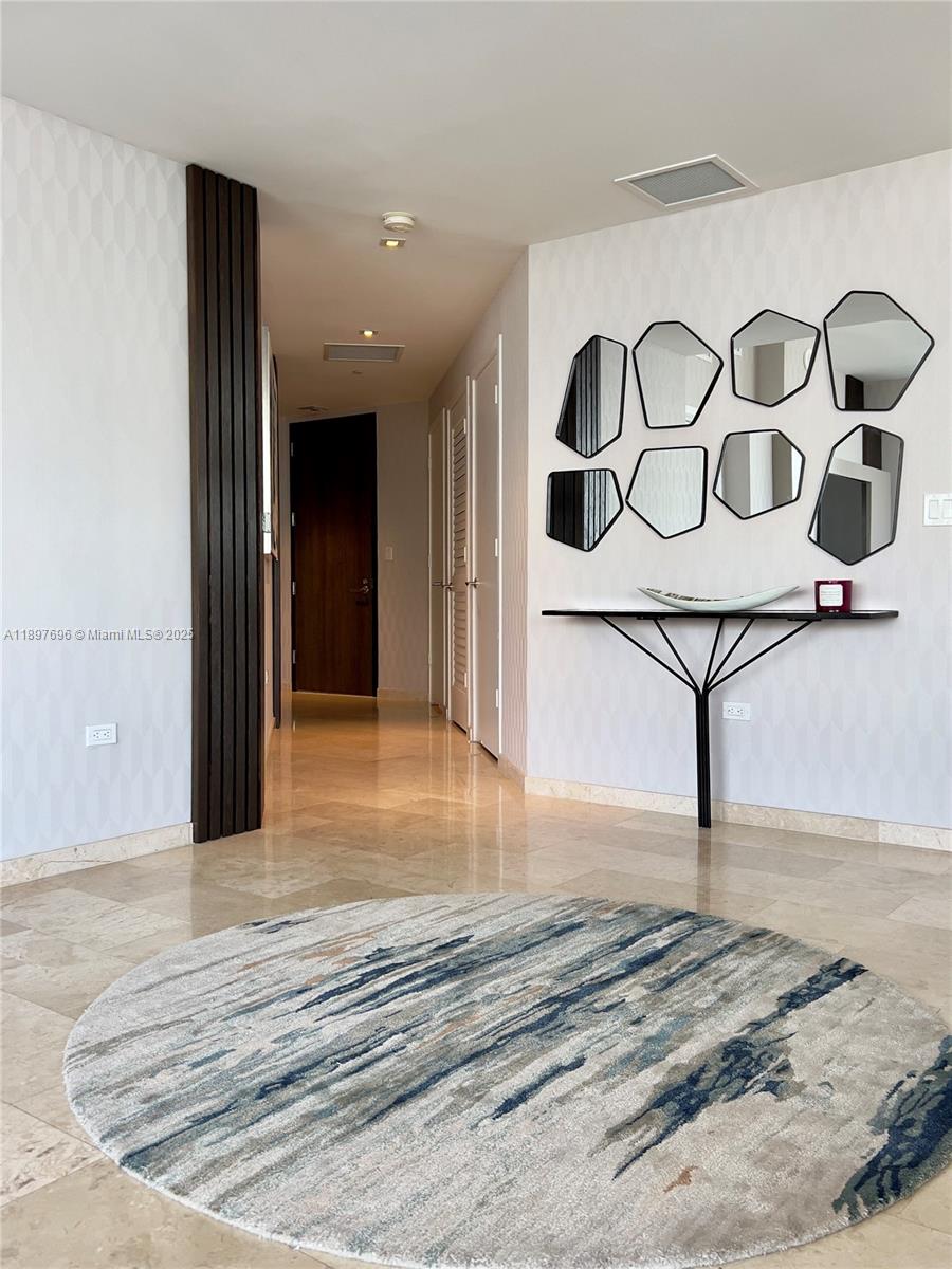 68 SE 6th St # 3611, Miami Unit: 3611