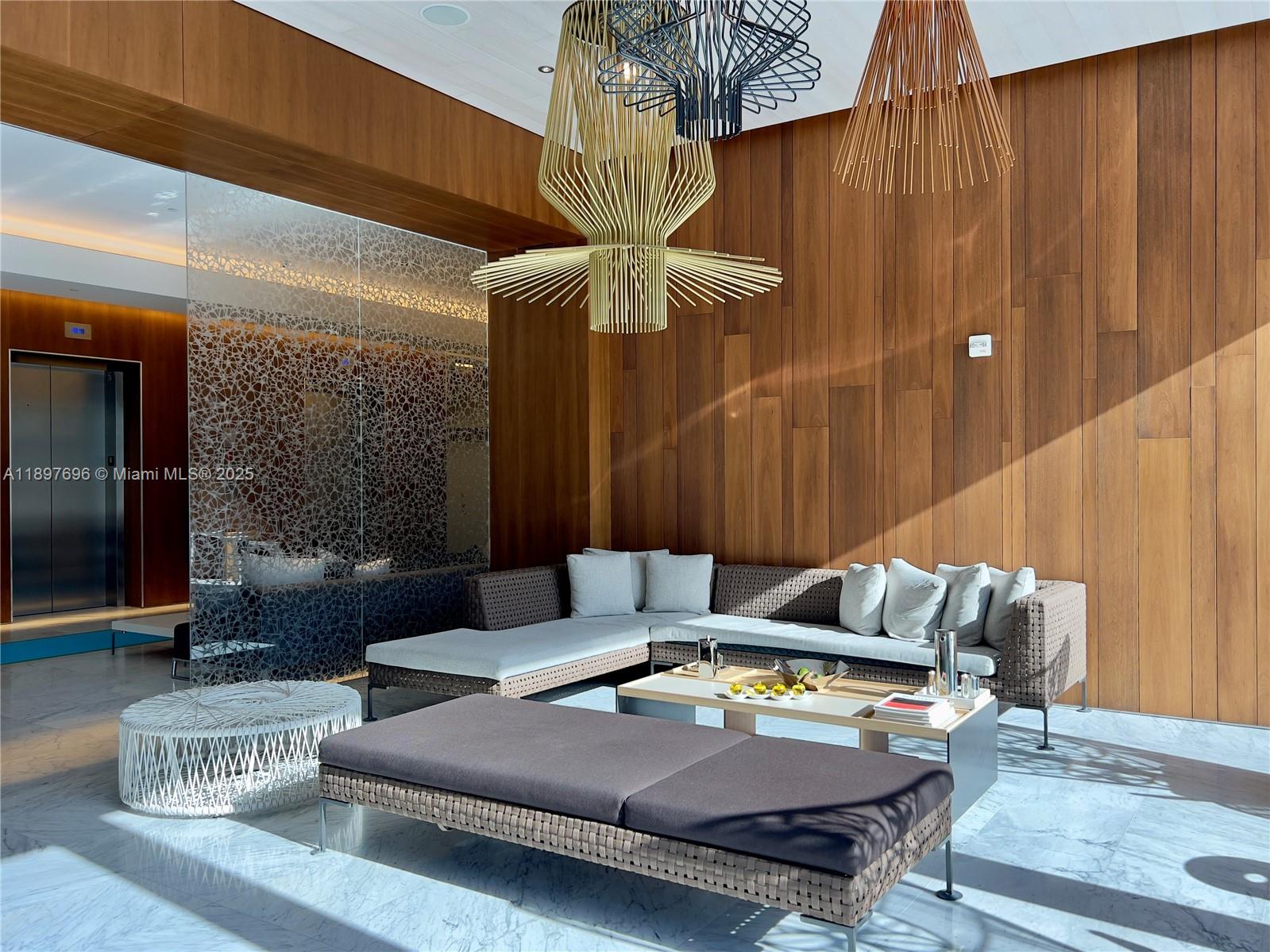 68 SE 6th St # 3611, Miami Unit: 3611