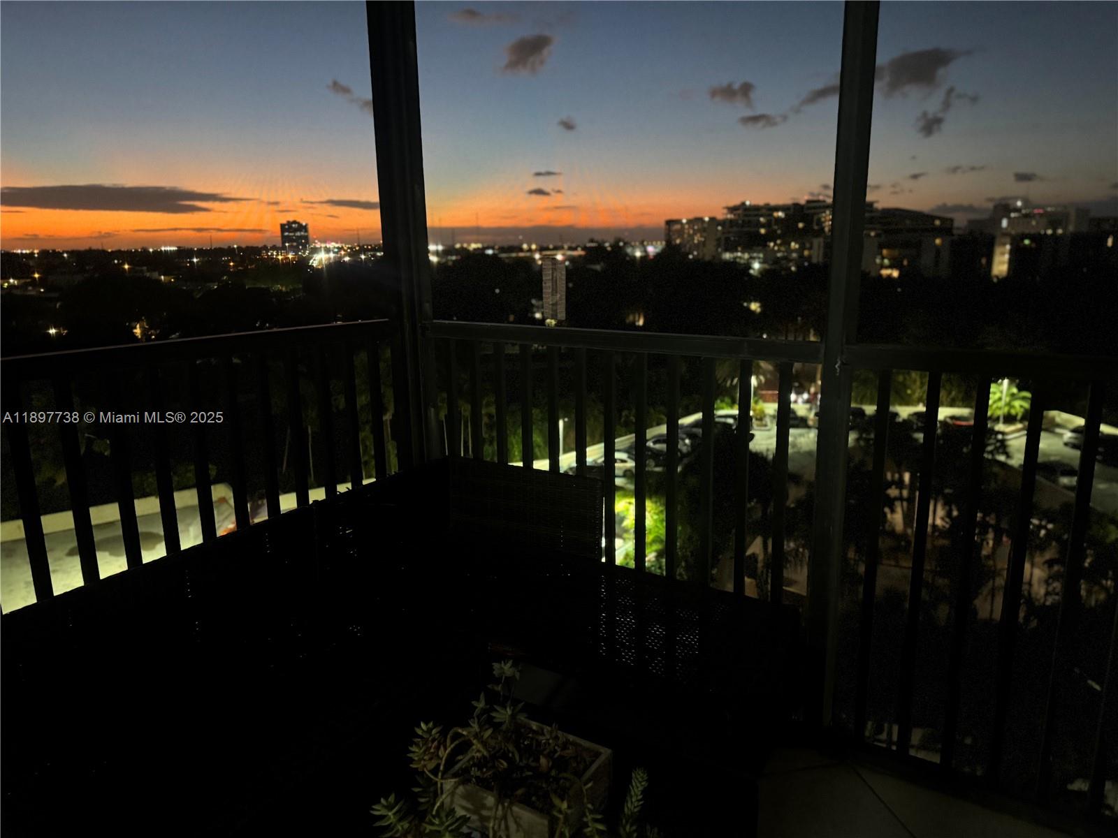 20301 W Country Club Dr # 821