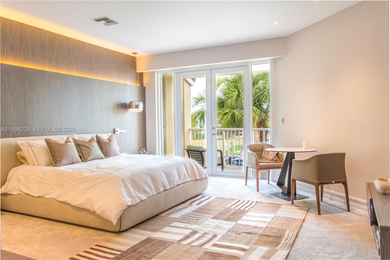 3705 NE 214 St # 13, Aventura Unit: 13