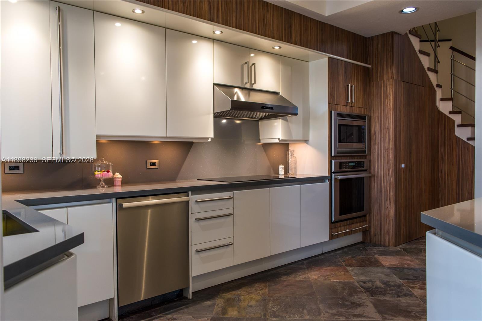 3705 NE 214 St # 13, Aventura Unit: 13