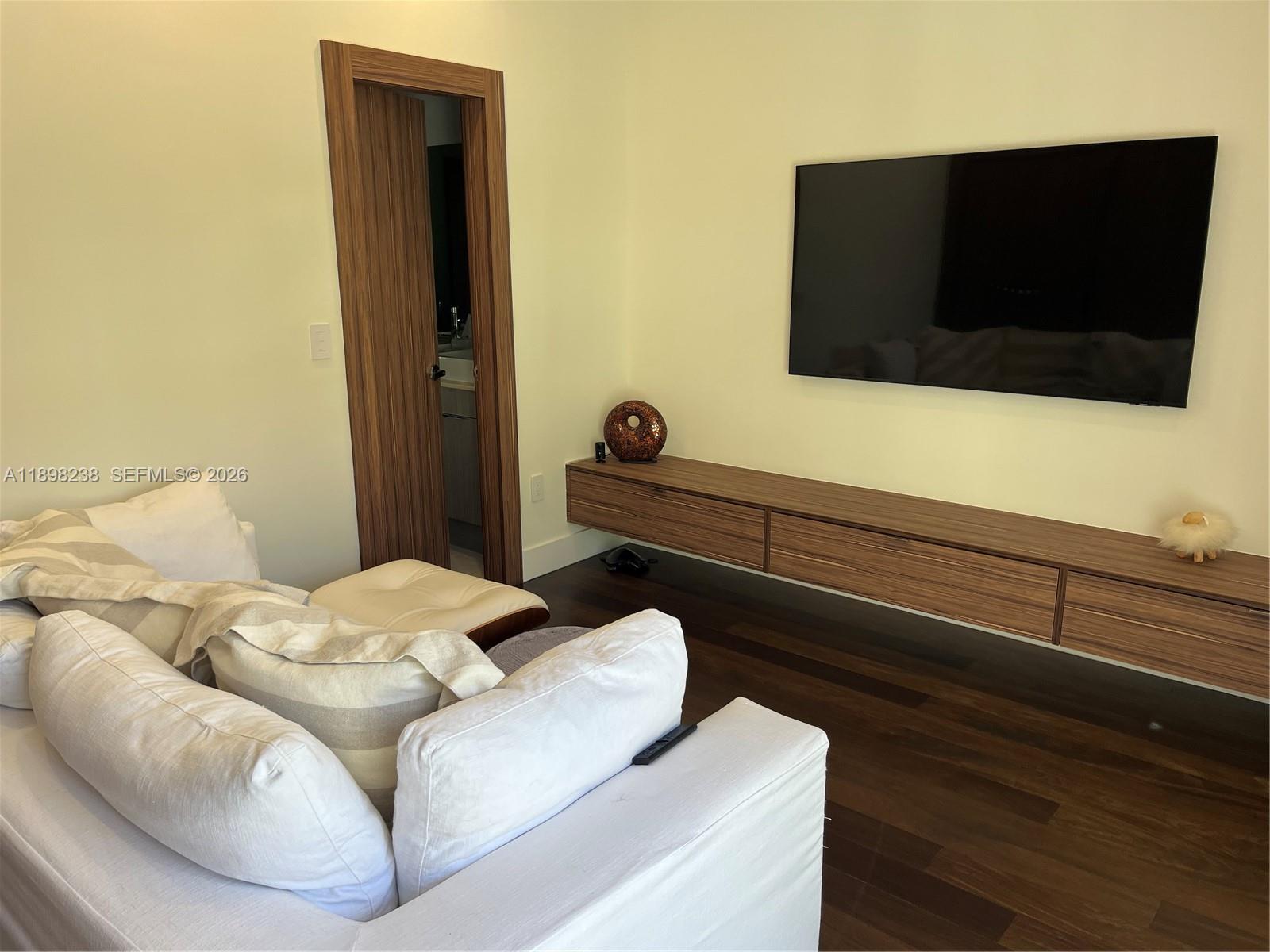 3705 NE 214 St # 13, Aventura Unit: 13