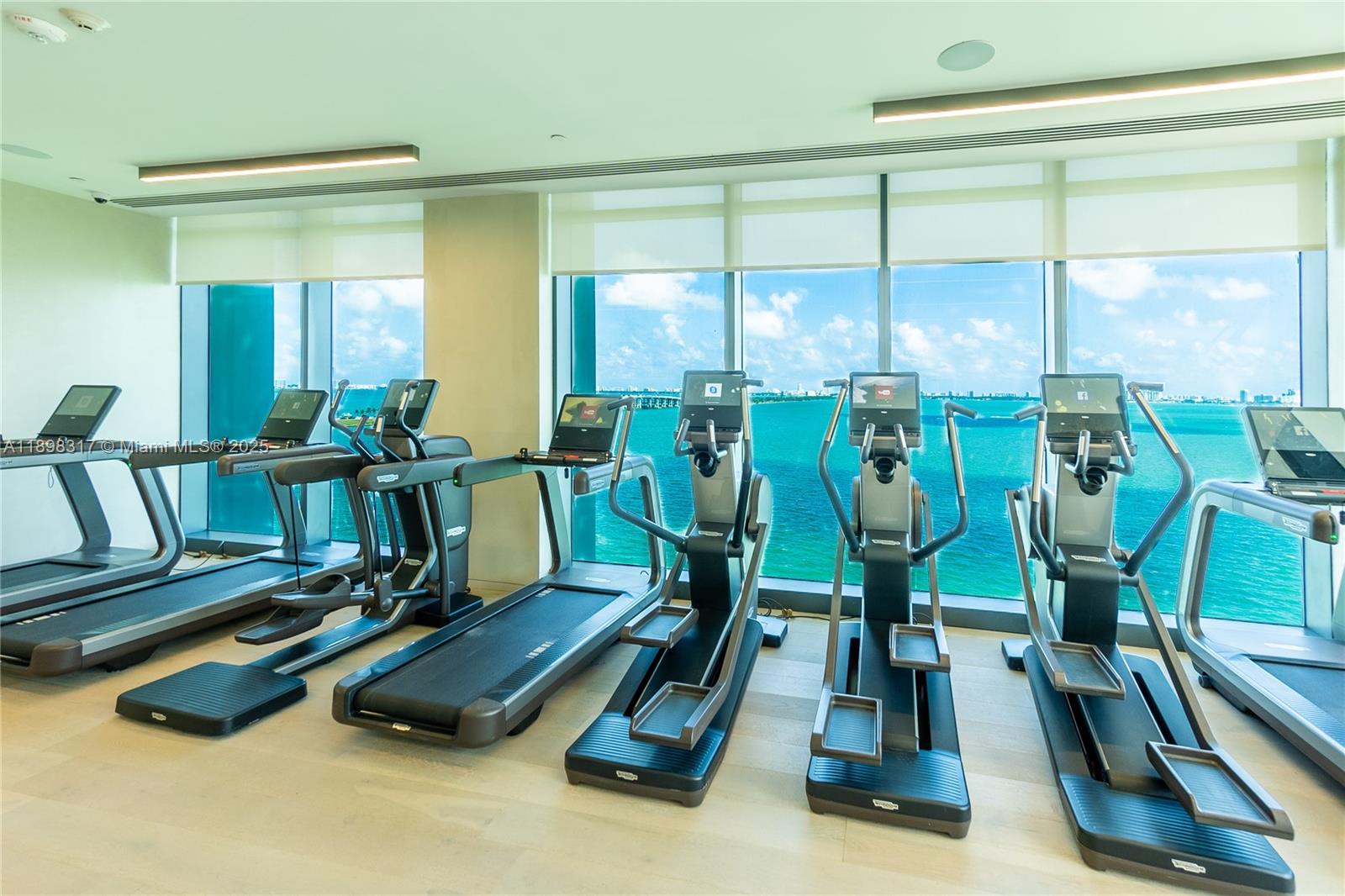 3131 NE 7th Ave, Miami Unit: PH4903